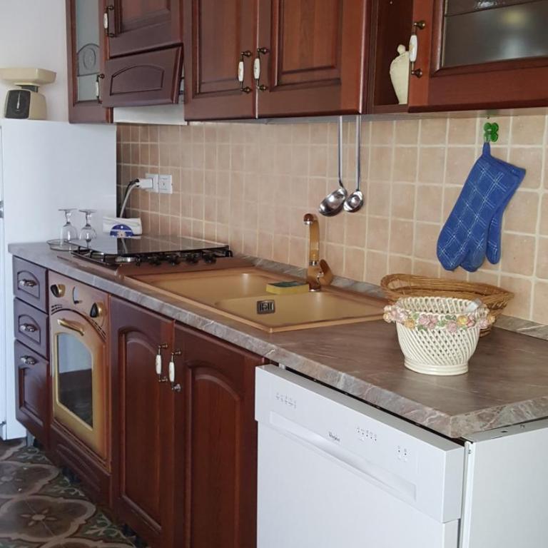 Casa Levante - Appartamento con 2 Camere da Letto e Vista Giardino - 4