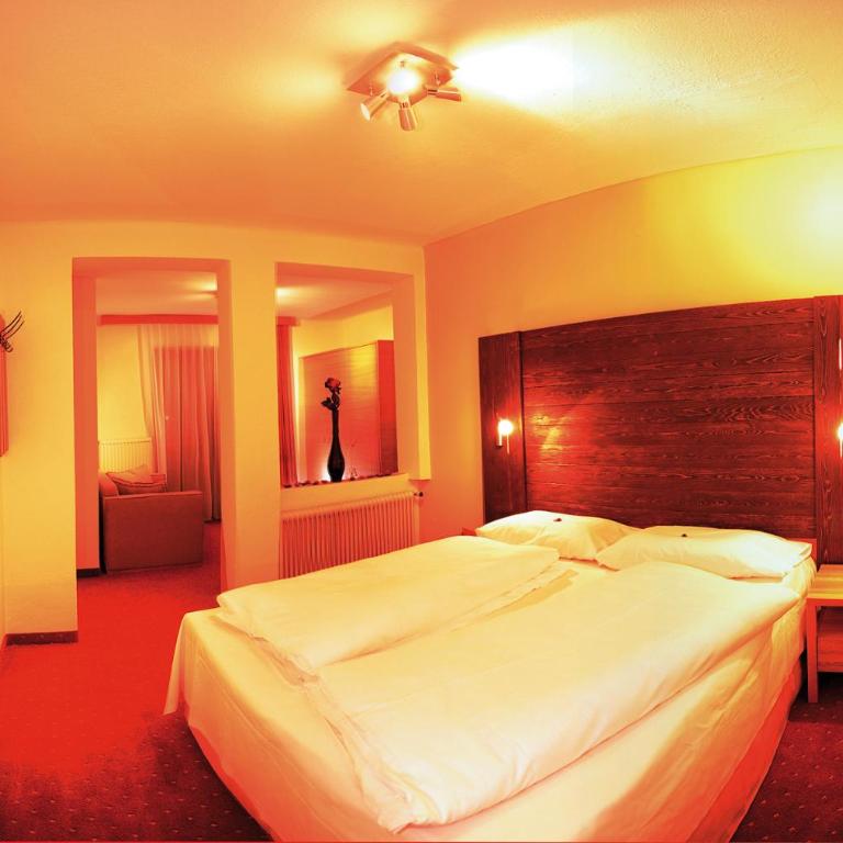 König - Joker Card included in Summer - Suite mit Balkon - 9
