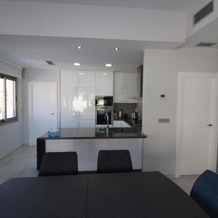 villamartin - Villa con piscina privada - 11