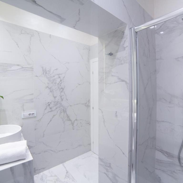 Grand Master Suites - Suite - 16