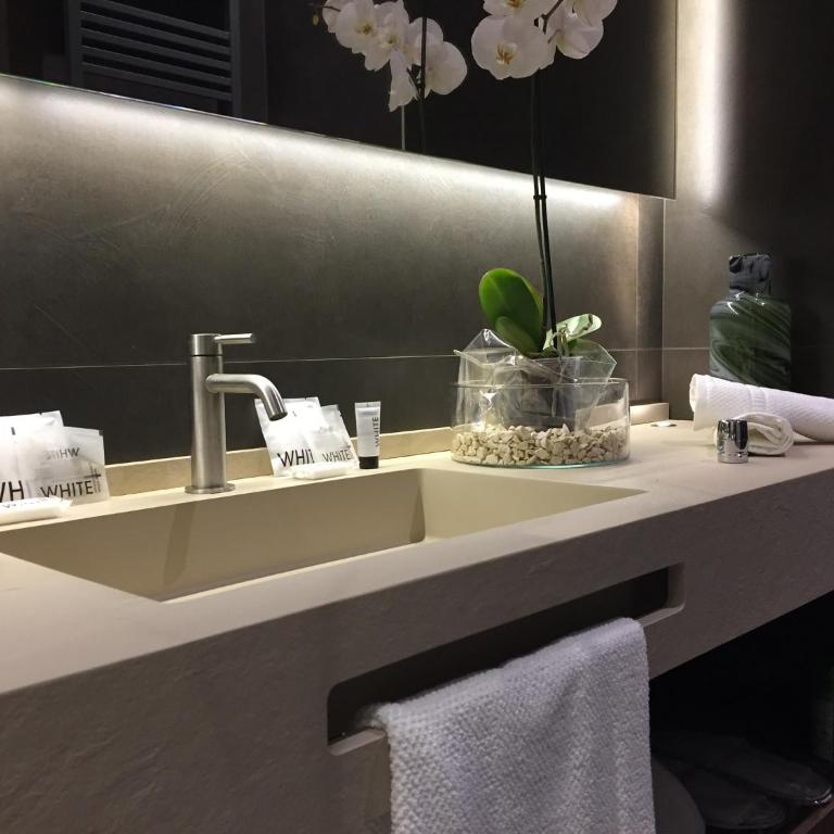 Private Luxury Suites - Suite Deluxe - 11