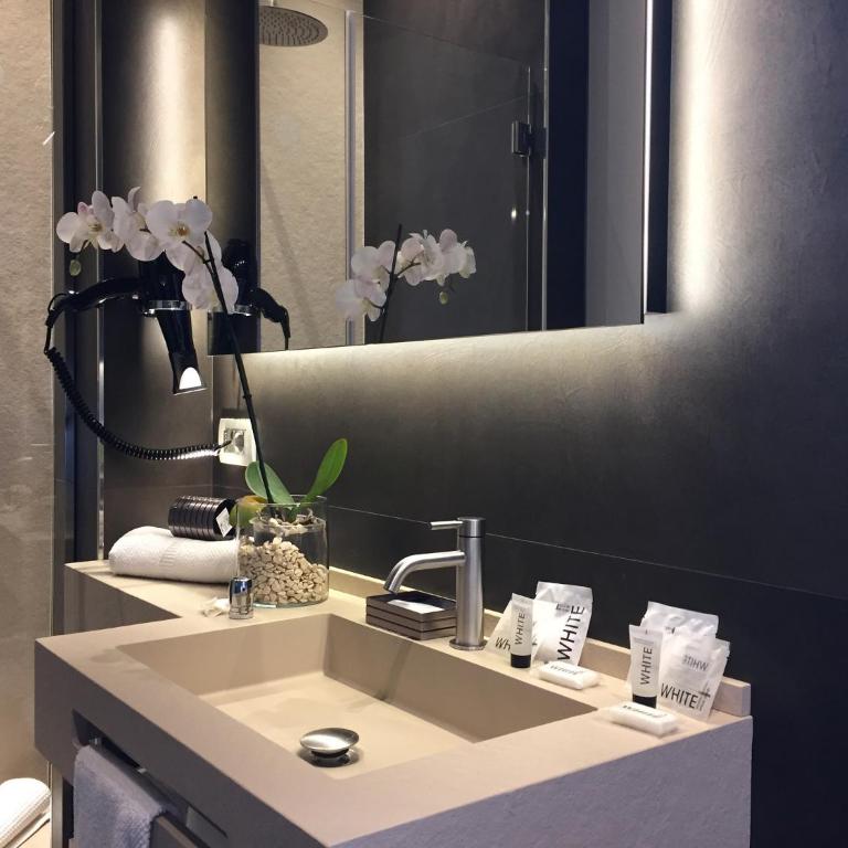 Private Luxury Suites - Suite Queen - 12