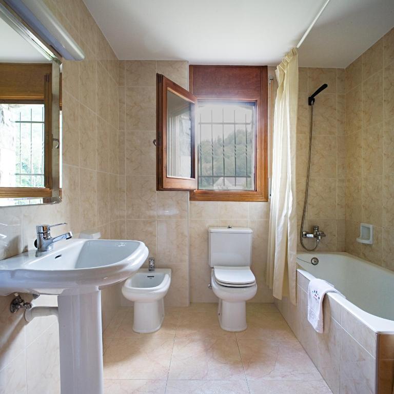 Hotel Latre - Twin Room with Terrace - 5