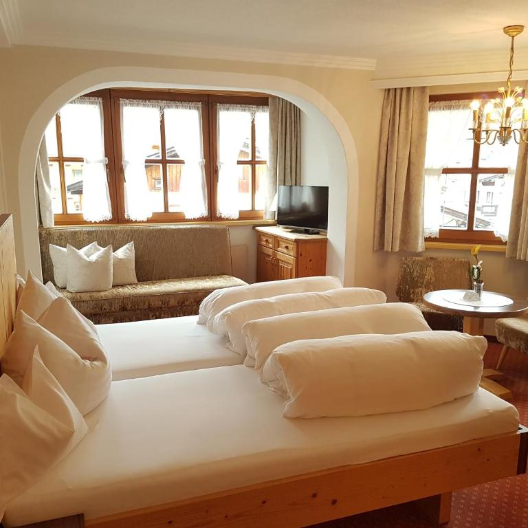 Hotel Ehrenreich - Deluxe Doppelzimmer - 10