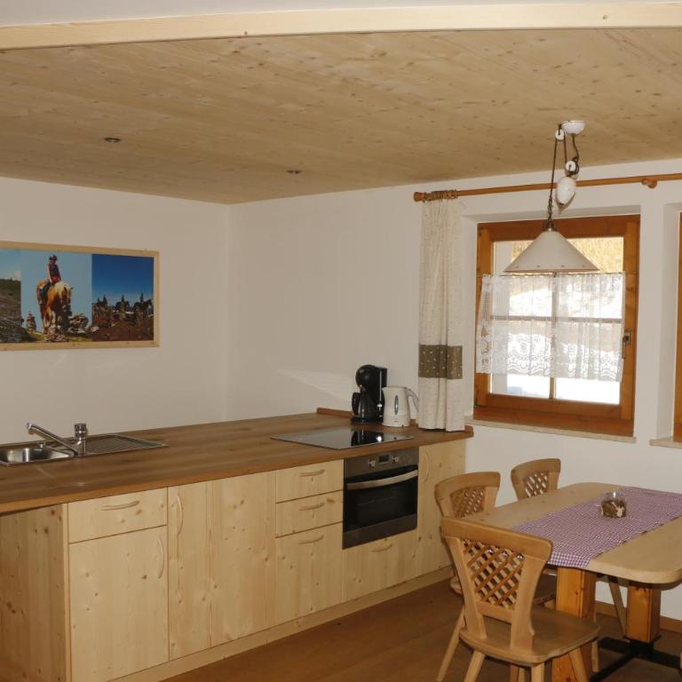 Oberfahrerhof - Apartment with Balcony - 1