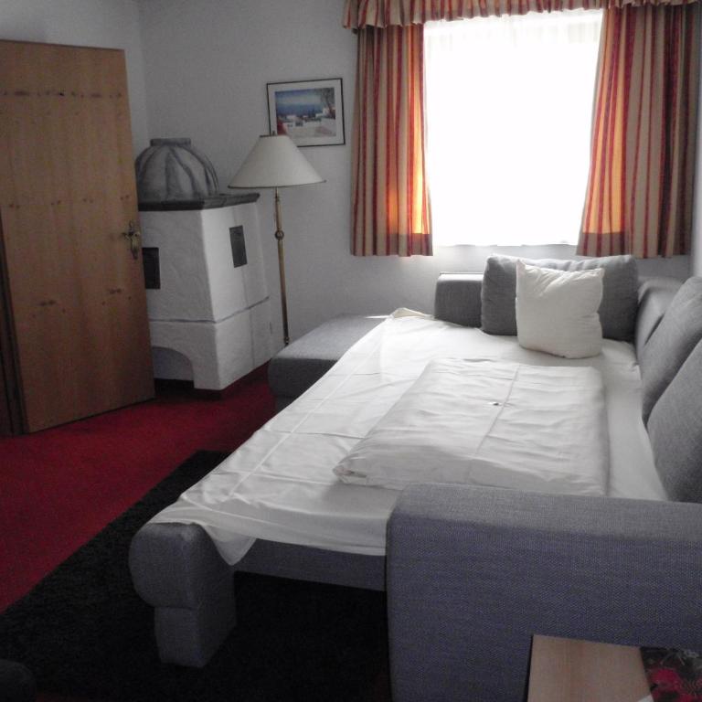 Hotel Alpin - Familienzimmer (2 Erwachsene + 2 Kinder) - 11