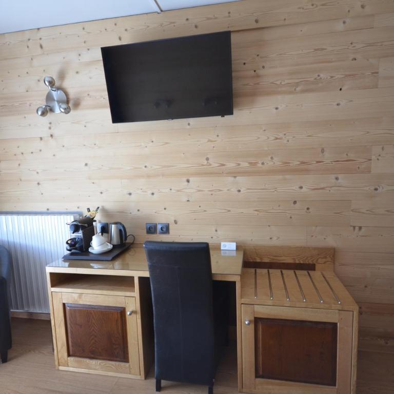 Hôtel Edelweiss - Chambre Triple avec Balcon - 7