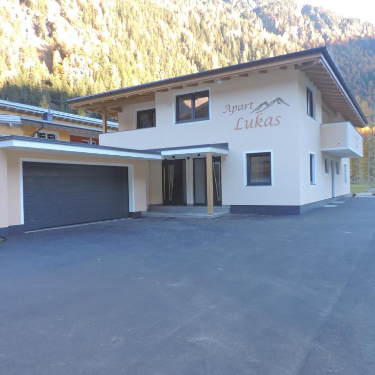 Apart Lukas - Apartment mit 3 Schlafzimmern und Balkon - 1