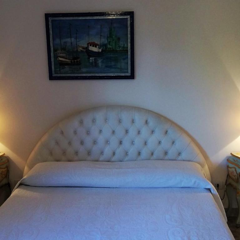 B&B Pergolesi - Double Room with Mountain View - 11