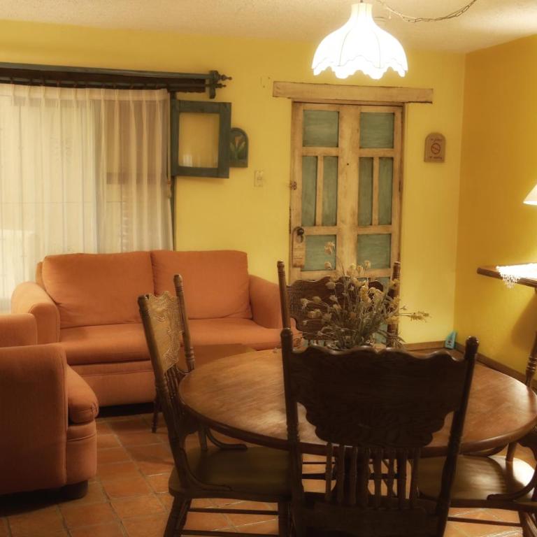 El Meson de los Poetas - Two-Bedroom Suite - 16
