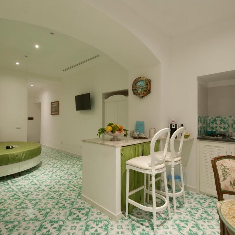 Surriento Suites - Junior Suite con Vista Mare - 3