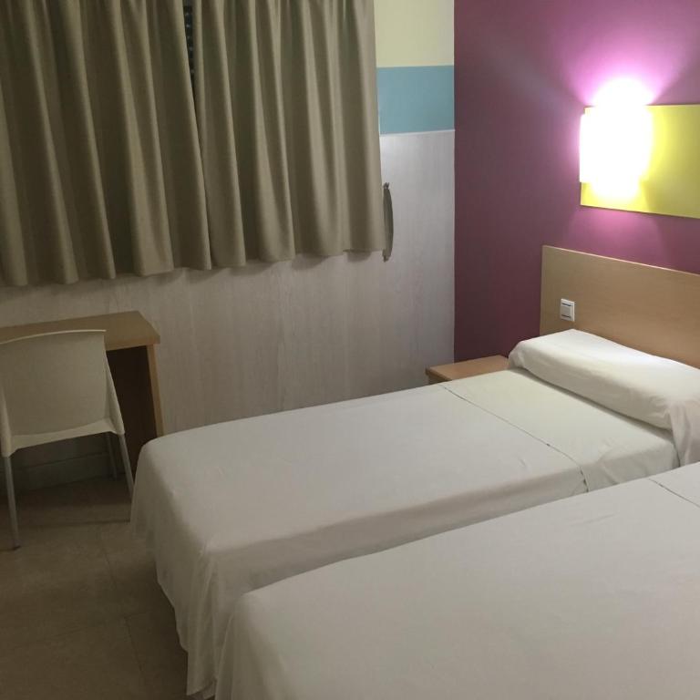 Hostal Ducal - Habitación Doble - 1 o 2 camas - 2