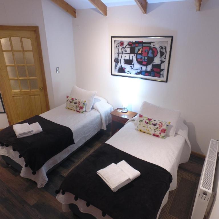 Hostal Fernando de Magalhaes - Habitación Doble - 2 camas - 3