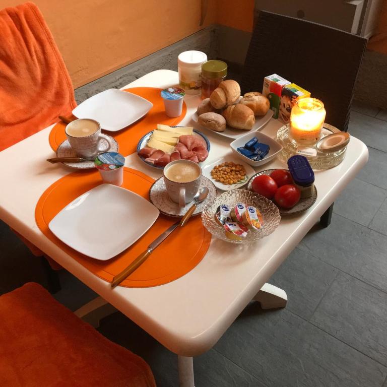 B&B 21 - Doppelzimmer mit eigenem Bad - 1
