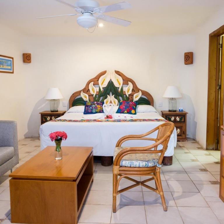 Hotel La Joya Isla Mujeres - King Suite with Sea View - 3