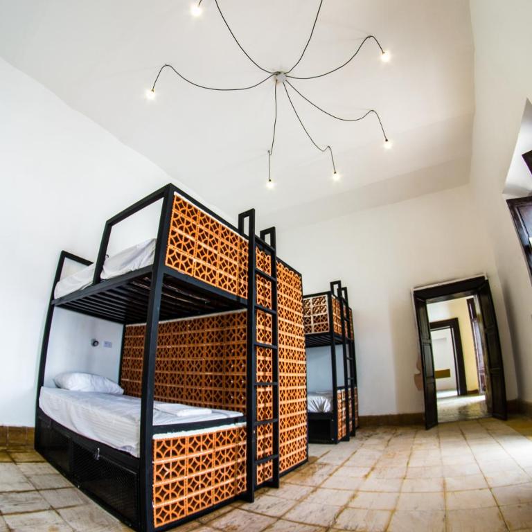 Gente de Más Bnb - Cama en habitación compartida mixta de 6 camas - 1