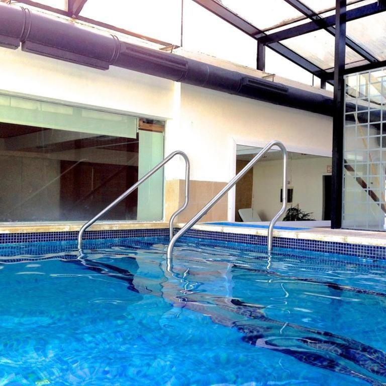 Edificio Long Beach - Apartamento con vistas a la piscina - 17