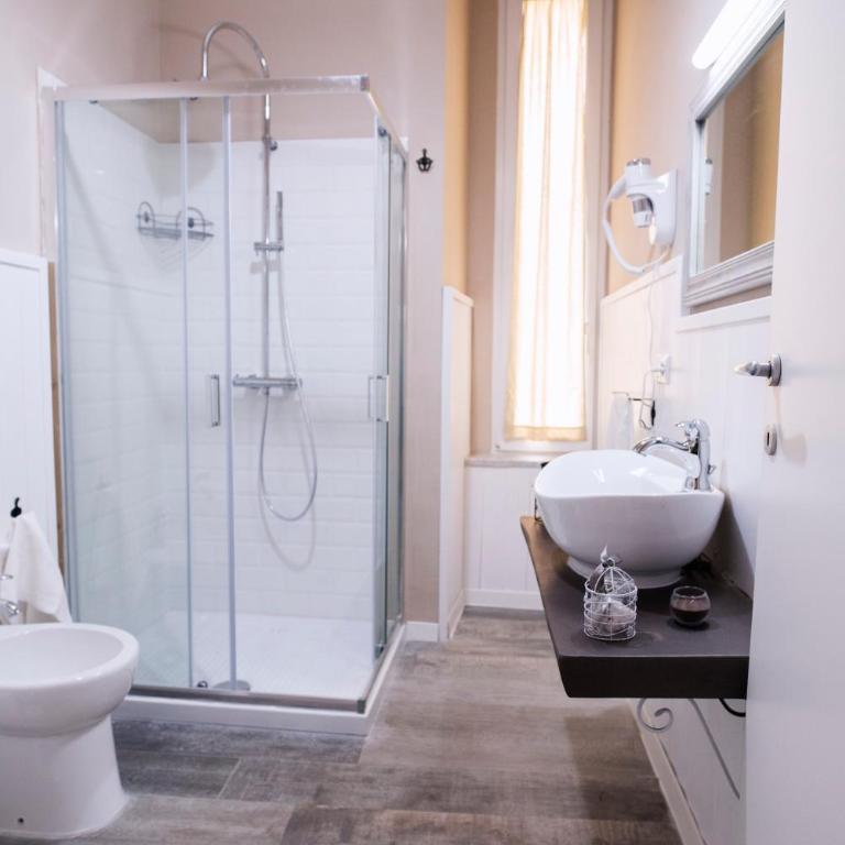 Dimora Partenopea - Deluxe Double Room with Balcony - 4