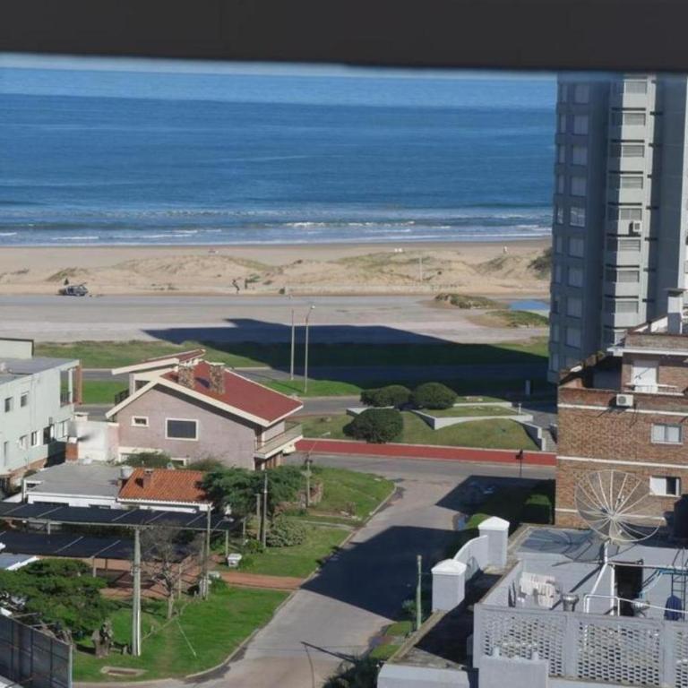 Edificio Long Beach - Apartamento con vistas a la piscina - 15
