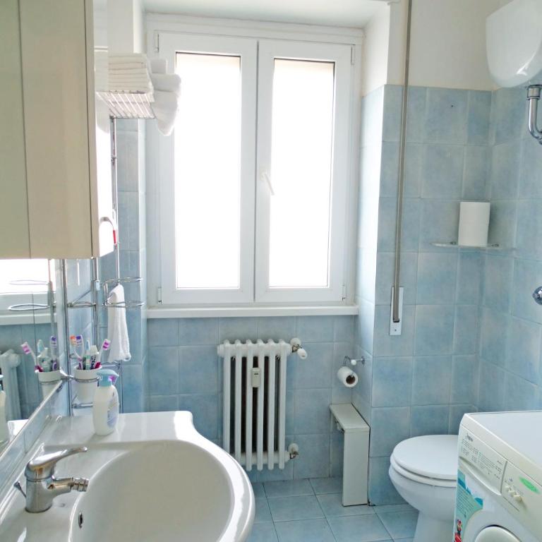 By Grace - Camera Doppia con Letti Singoli e Bagno in Comune - 9