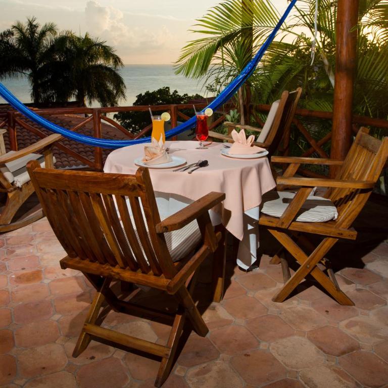 Hotel La Joya Isla Mujeres - King Room - 3