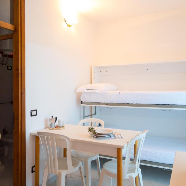 Camping Lacona Pineta - Bungalow (4 Adulti) - 3