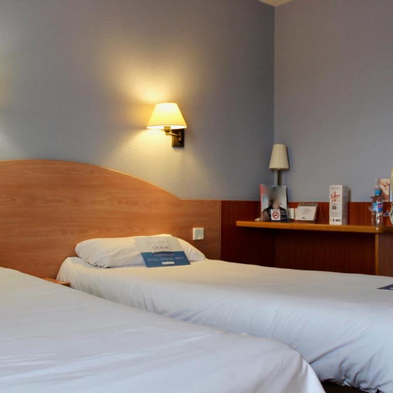 Kyriad Bourges Sud - Chambre Lits Jumeaux - 1