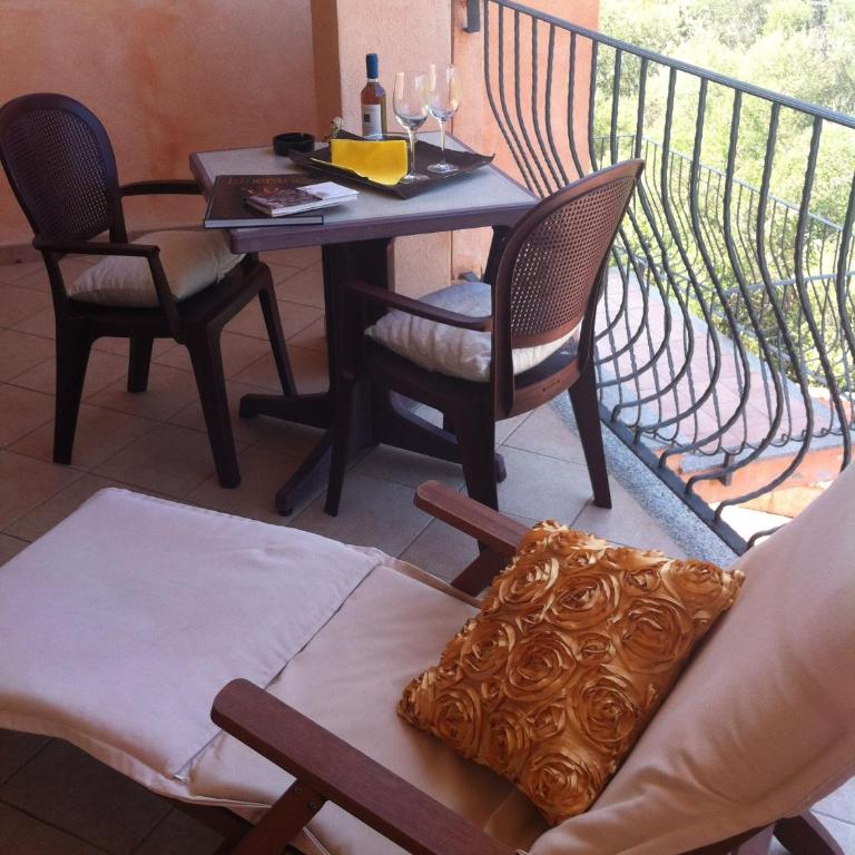 Hotel Delle Isole - Camera Matrimoniale con Letto Supplementare e Balcone - 1