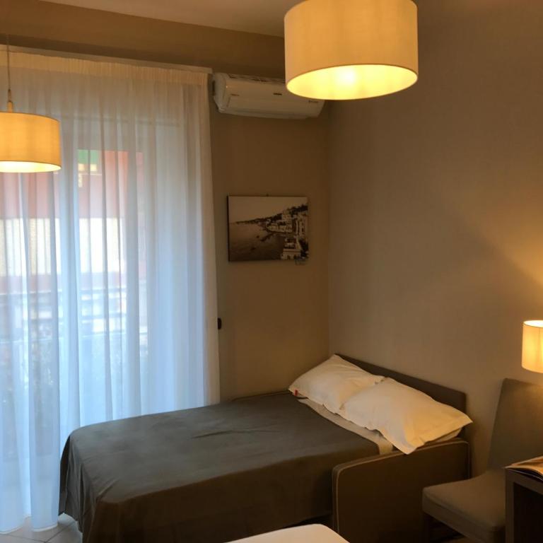 Napoli Com'era - Large Double or Twin Room - 25