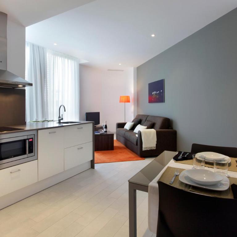 Fisa Rentals Les Corts Apartments - Apartment with Balcony - 5