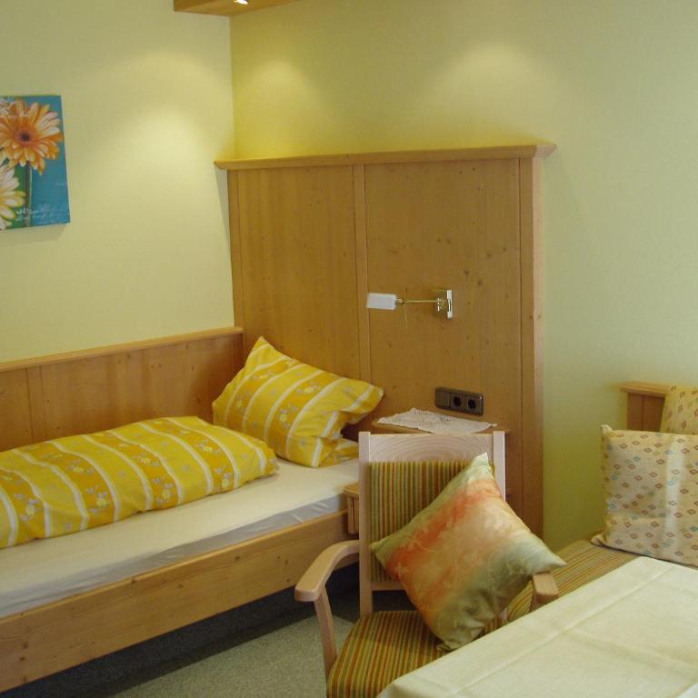 Gästehaus zur Färbe Apartments - Studio-Apartment mit Balkon - 4