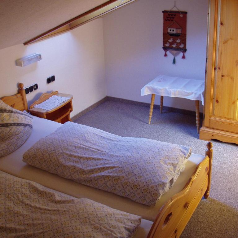 Gästehaus zur Färbe Apartments - Apartment mit 1 Schlafzimmer und Terrasse - Dachgeschoss - 3