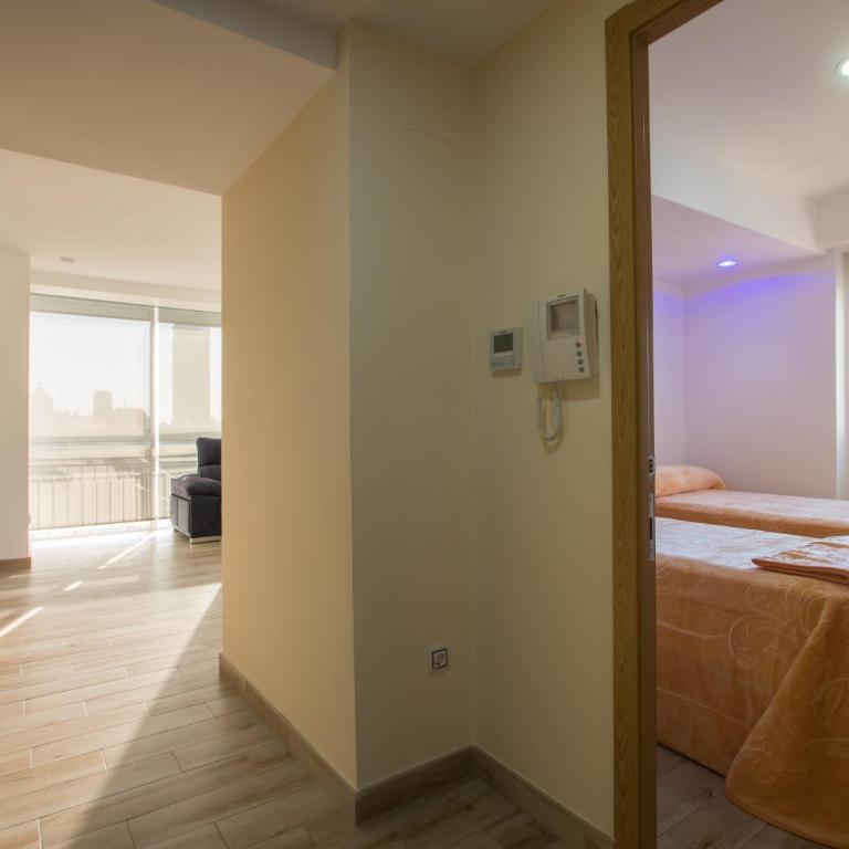 BEACH, CITY CENTER AND ENTERTAINMENT - Standard Apartment - 8