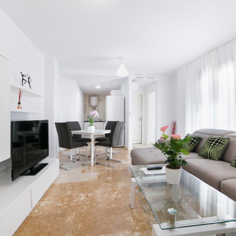 Apartamentos Salamanca - Apartment with Balcony - B1B - 1