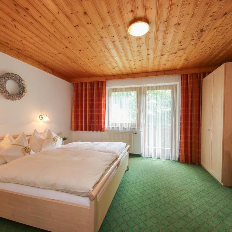 Haus Spieleck - Doppelzimmer mit Balkon - 9