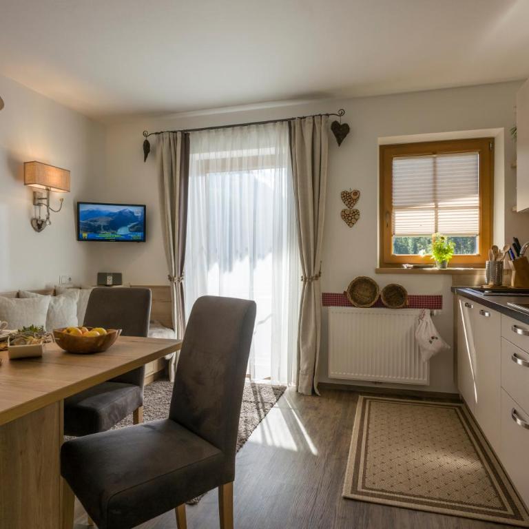 Landhaus Dengg - Apartment mit Blick auf die Berge - 11