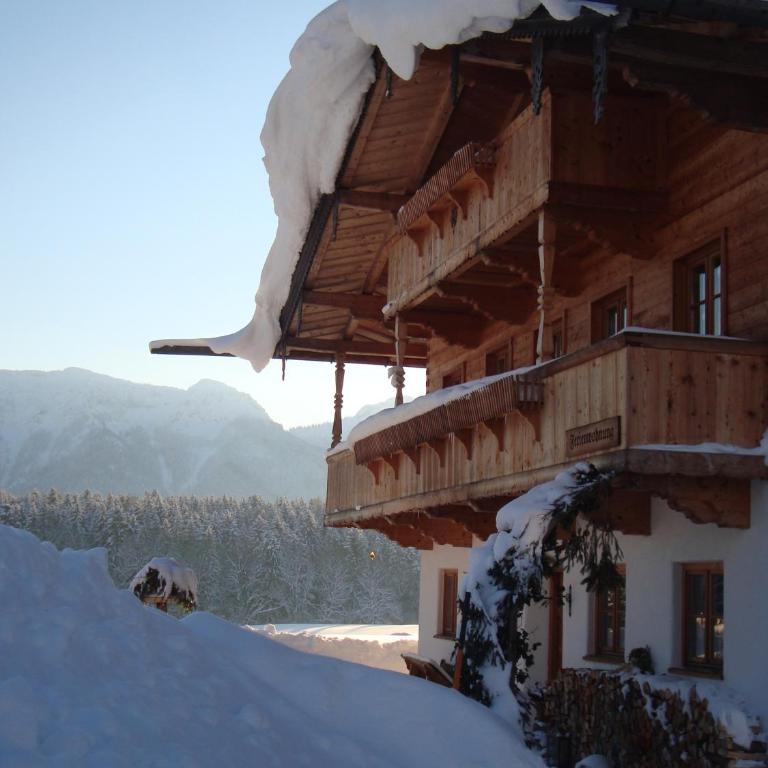 Ferienwohnung Regina Holzner - Apartment mit Blick auf die Berge - 68
