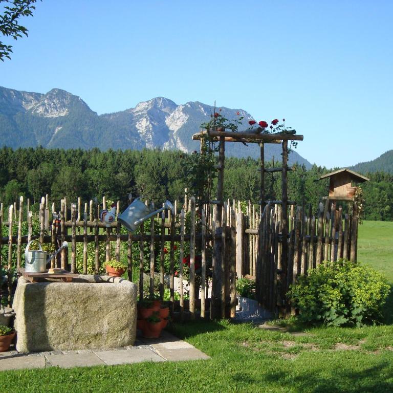 Ferienwohnung Regina Holzner - Apartment mit Blick auf die Berge - 20