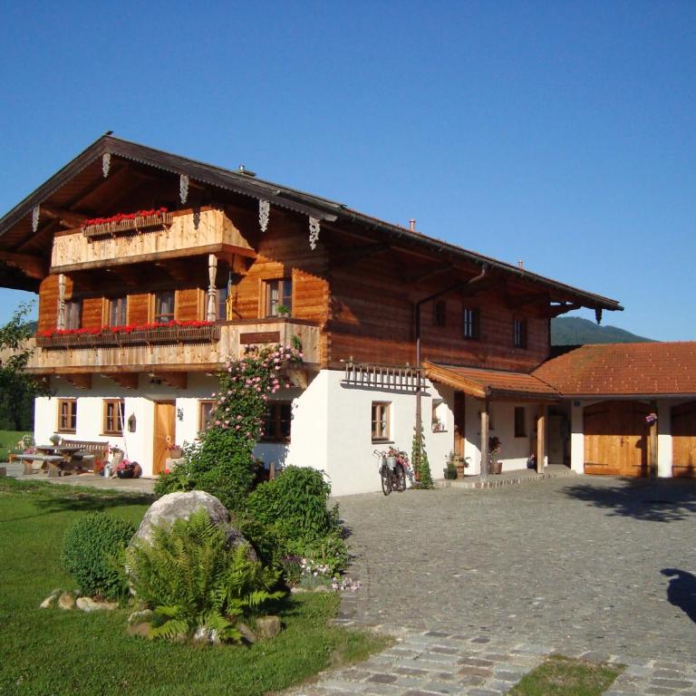 Ferienwohnung Regina Holzner - Apartment mit Blick auf die Berge - 16