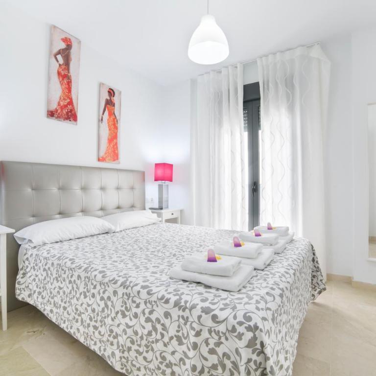 Apartamentos Salamanca - One-Bedroom Apartment with Balcony - C1B - 3
