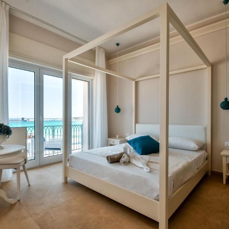 B&b Lungomare Otranto - Camera Matrimoniale Deluxe con Balcone e Vista Mare - 4