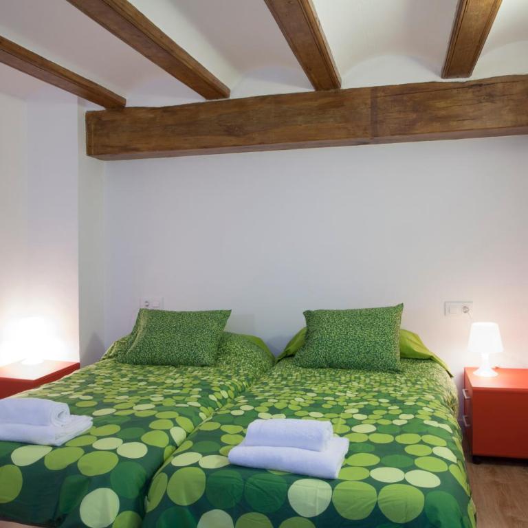 Singular Apartments Station - Three-Bedroom Apartment (6 Adults) - 11