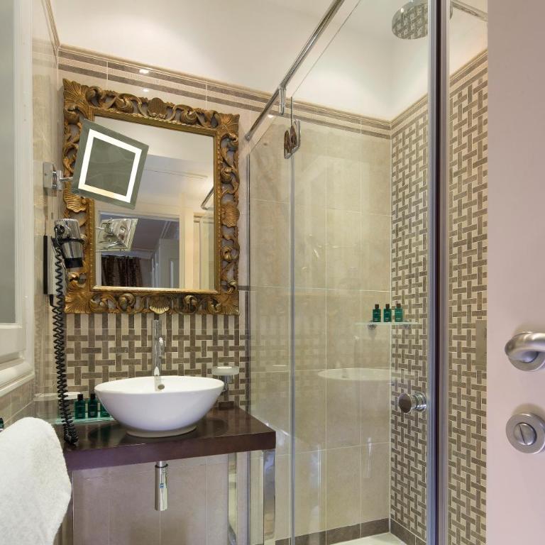 Hotel Ares Eiffel - Chambre Deluxe - 11