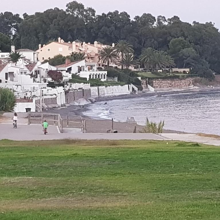 Adosado junto al Mar - Casa Unifamiliar de 2 dormitorios - 35