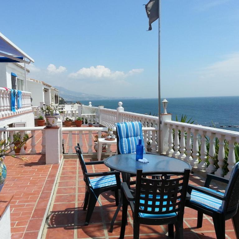 Casa con vistas maravillosas al mar 2 - Casa Unifamiliar de 3 dormitorios - 2