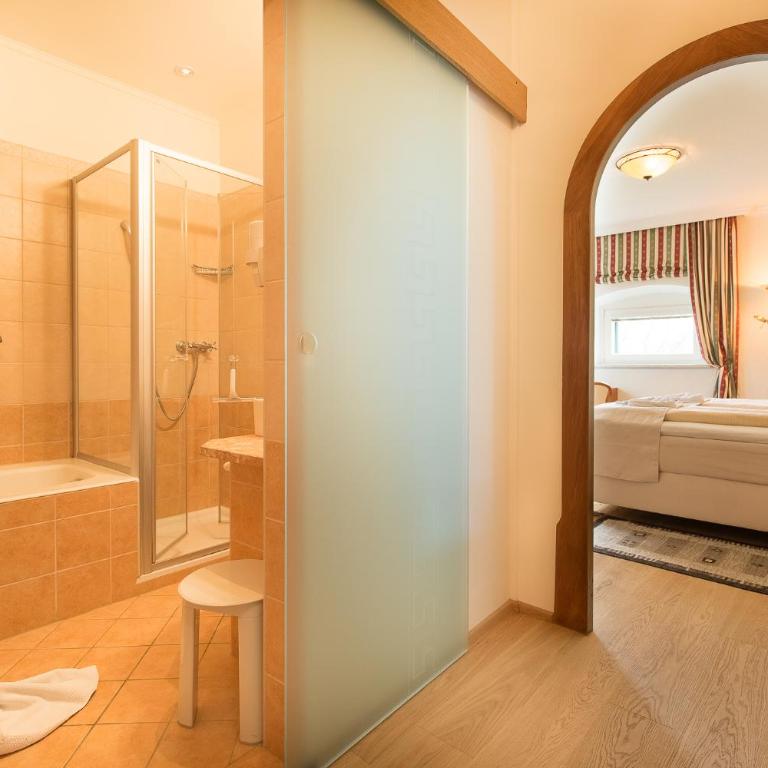 Hotel Schloss Lerchenhof - Doppelzimmer - 4