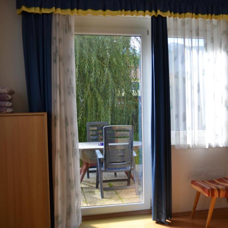 Ferienwohnungen Miklautsch - Apartment mit 2 Schlafzimmern und Balkon oder Terrasse - Nebengebäude - 7