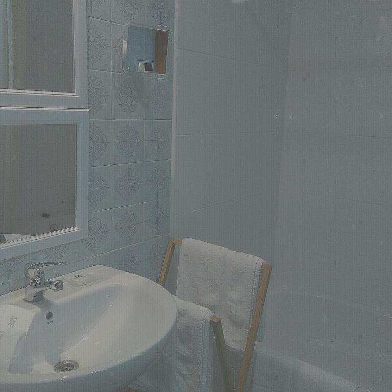 Alicante Top Sea View 29th Apts Downtown&Beach - Suite with Balcony - 35