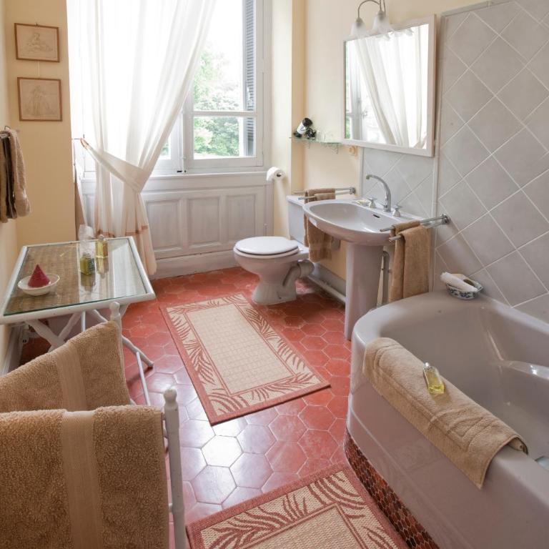 Chateau de Raissac - Chambre Lits Jumeaux Confort avec Vue sur Jardin - 3