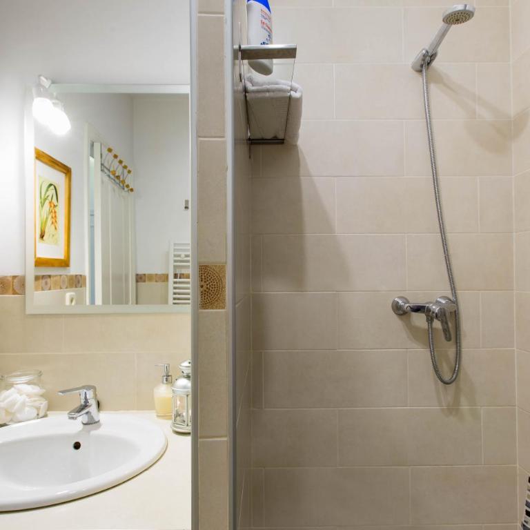 Apavonia Apartamento Madrid Centro Calle Toledo - One-Bedroom Apartment - 9